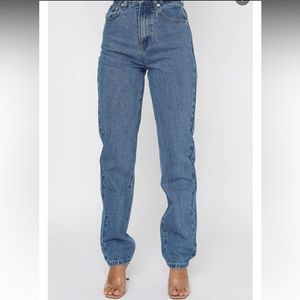 White Fox “Who’s That Girl Straight Denim Jeans 90s”